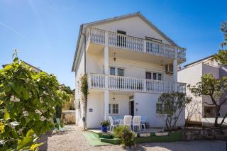 Apartments Rose Brodarica - Brodarica - 3