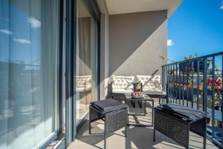Apartments Lola & Bela - Free Parking & Balcony - 5