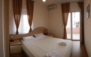 Tuna Apartments - Dobra Voda - 1