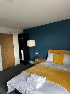 Continental Hotel with access to shared kitchen - 1