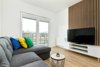 Stylish Apartment with Balcony near Brzeźno Beach by Noclegi Renters - Danzig - 5