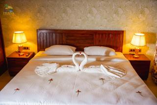 Prana Resorts and Banquets - - 9