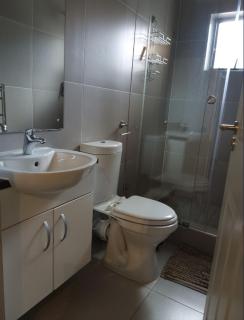Spacious 2-bedroom apartment - 3