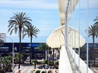 AA Guest - La Marina Sea Views Eco Apartment - 8