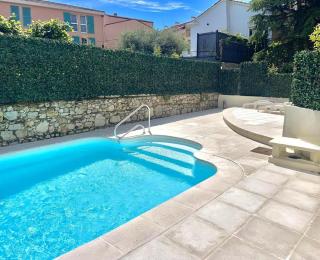 Escapade cosy avec piscine au centre-ville - IDEAL POUR COUPLES ET PROFESSIONNELS - Cannes - 9