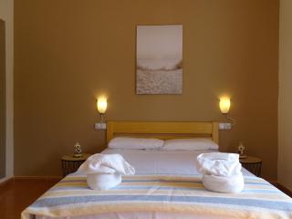 Hostal Lleida - Segur de Calafell - 4