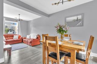 OnSiteStays - Large 3 bedroom, 2 bathroom, driveway, Garden, Sleeps 6 Comfortably - Bexleyheath - 5