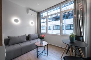 V1 Studios & Apartments, Nilie Hospitality MGMT - Thessaloniki - 3