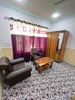 Redbury Homestay - Srinagar - 3