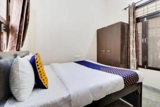 Hotel The Royal Palace - Murādnagar - 8