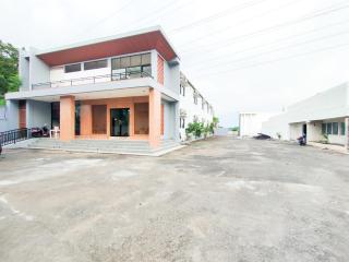 Sans Hotel Salmas Mojokerto - Kranggan - 1