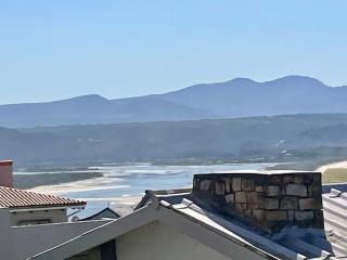 Charming Oasis in Plett Central - Plettenberg Bay - 9