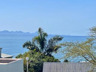 Charming Oasis in Plett Central - Plettenberg Bay - 5