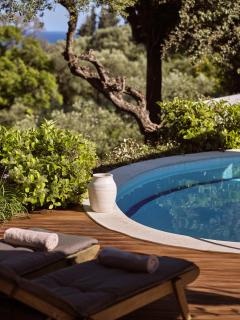 Chris & Jo Villas, Enchanting Escapes, with Heated Pools & SeaViews By ThinkVilla - Zakynthos Town - 6