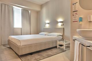 Hello Hotels Bucuresti Gara de Nord - 1