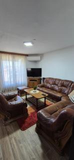 Center Heritage Two-bedroom Apartment - 6