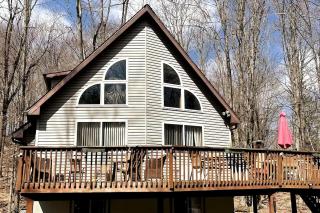 Lake Cabin with Hot-Tub and Deck in Pennsylvania - Lake Ariel - 0