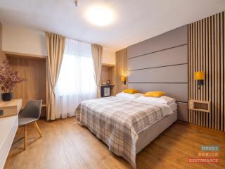 Hotel Benica - Benešov - 8