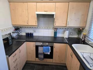 Charming Wolverhampton Home with Private Entrance Free Parking - Wolverhampton - 1
