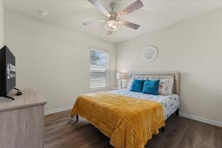 6 Beds 12 Mins To The Beach Pets Ok Fenced Yd - Palm Coast - 1