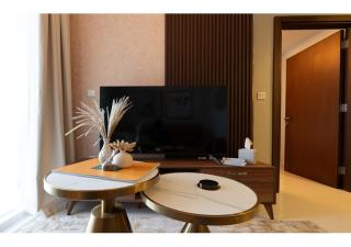 Reva Residence - Luxe 1BR with Burj Khalifa View - 1