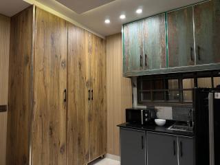 Luxury 1BHK Studio in Bahria town - Lahore - 1