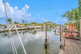 Vista Mar Scenic 3BR Family Waterfront w Private Dock - North Miami - 9