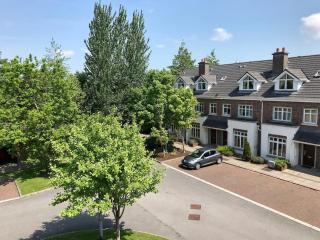 Large Duplex House by Shortstays - Galway - 1