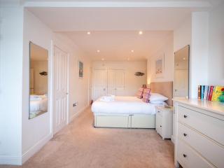 Riverside Apartment with Stunning River Dart View - 2