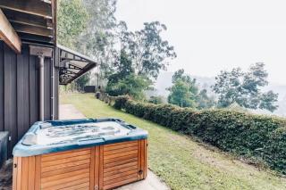 Villa with Spa and Breathtaking Views of Dandenong Ranges - 8