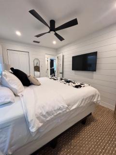 Fort Myers Bliss Walk to Best Eats and Shops Cracker Cottage C - Fort Myers - 1