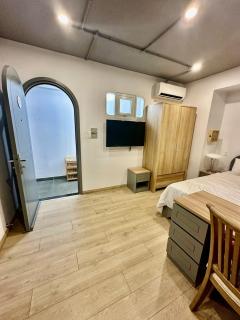 Căn hộ cao cấp gần nhà ga T3 Sân Bay Tân Sơn Nhất - Ho Chi Minh - 3