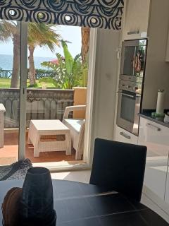 Luxury beachfront apartment - 3