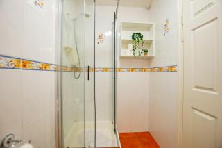 2 Bed Apartment, Sleeps 6 - Galway - 6