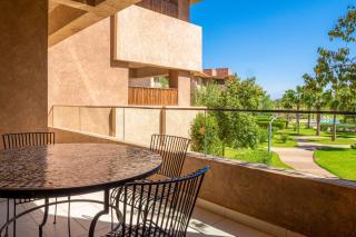 Coin Lumineux à Prestigia Piscine - vue Atlas - Marrakech - 1