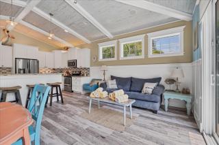 Blue Martini by SkyRun Anna Maria - Holmes Beach - 2