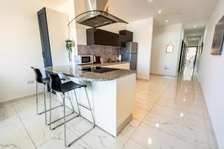 Impressive View 2BR Flat in St Julian's Bay by ArcoBnb - St Julian's - 3