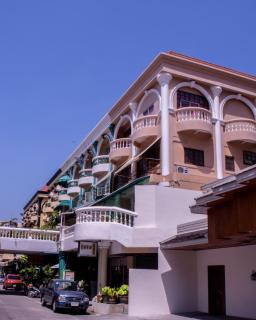Indogee Apartments - 1