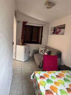 Monolocale Rosy 3 - - 8