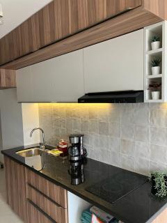 Modern Apartment with Rooftop Pool - 5