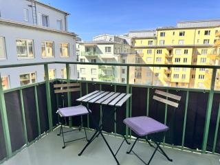 Brand New Studio in Central Solna - 10 min to Stockholm City - 7