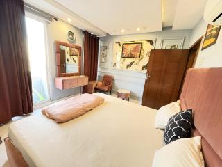 Cozy King-Size 1 Bed Room - 8