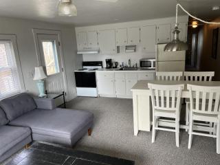 Bay Colony Retreat - Provincetown - 0
