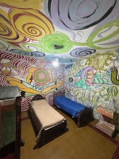 Meta! House mi casa es tu casa - 1