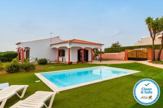 Monte Holiday House - Luz - 0