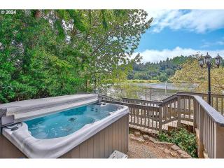 Stay In Lakeside-Lake Front Luxe - Lakeside - 9