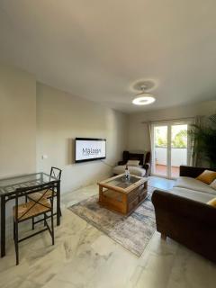 Buganvilla Golf By Holiday Homes Málaga - Alhaurín de la Torre - 8