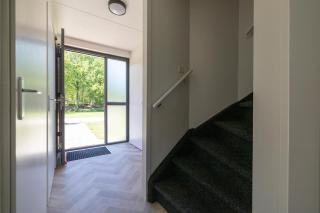 Beautiful holiday home on park on swimming water - Ewijk - 9
