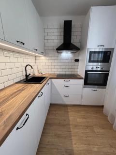 City Heart Luxury Apartment - Nové Zámky - 7