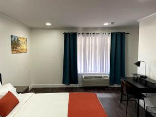 Gatehouse Motel - Corning - 6